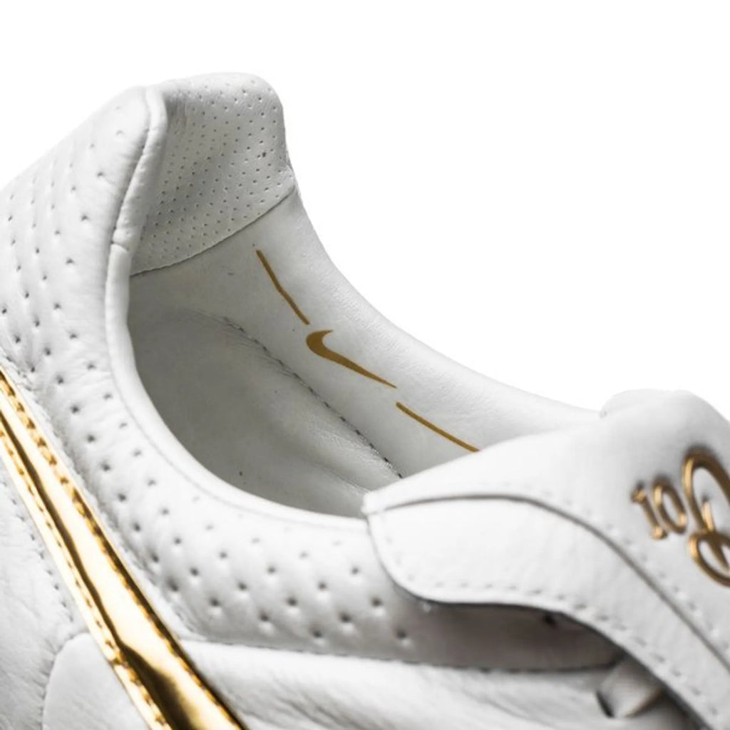 Nike Tiempo Legend Ronaldinho R10 Touch of Gold + Remake