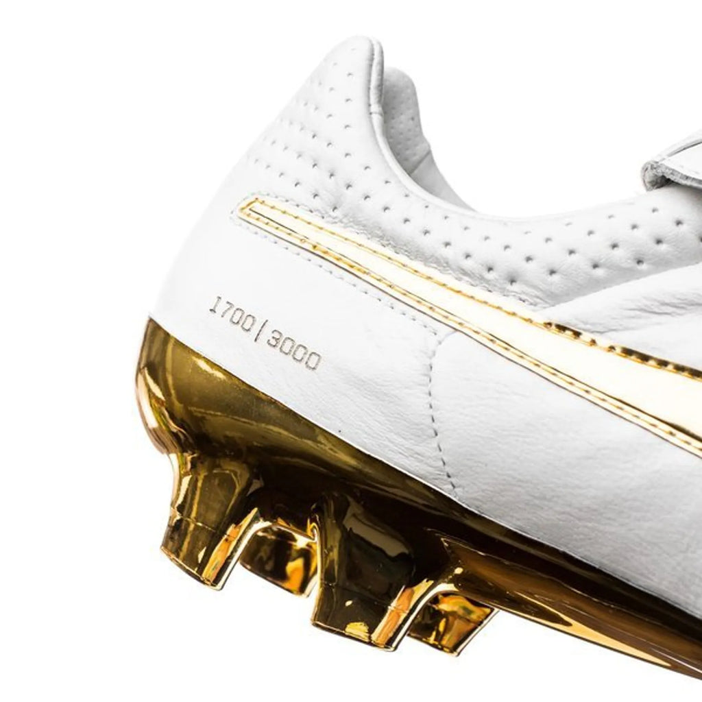 Nike Tiempo Legend Ronaldinho R10 Touch of Gold + Remake
