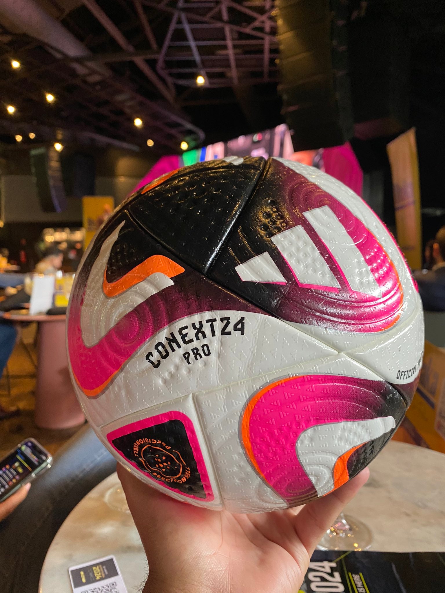 Balón Adidas CONEXT 24 PRO