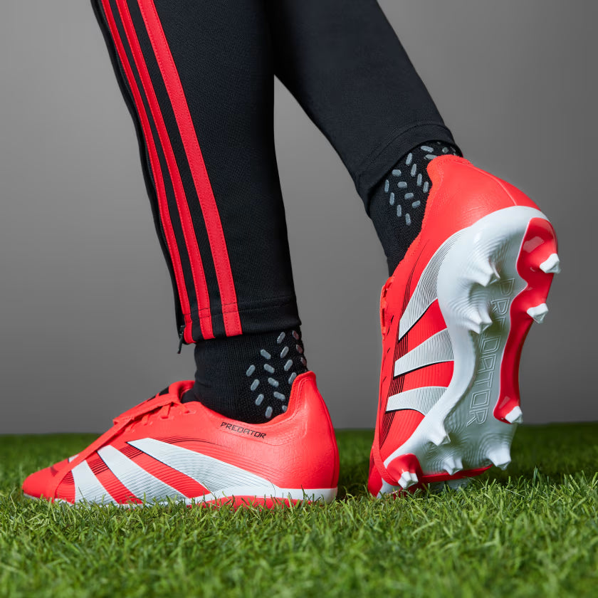 Guayos Predator League con lengüeta plegable para terreno firme/multiterreno