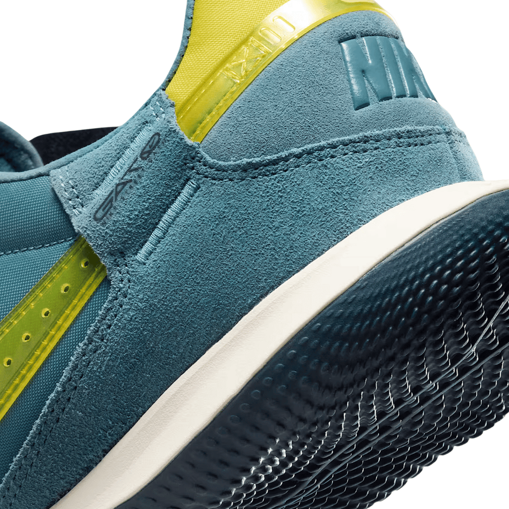 NIKE STREETGATO IN 'SMONKEY BLUE/LIGHTNING' - DC8466004