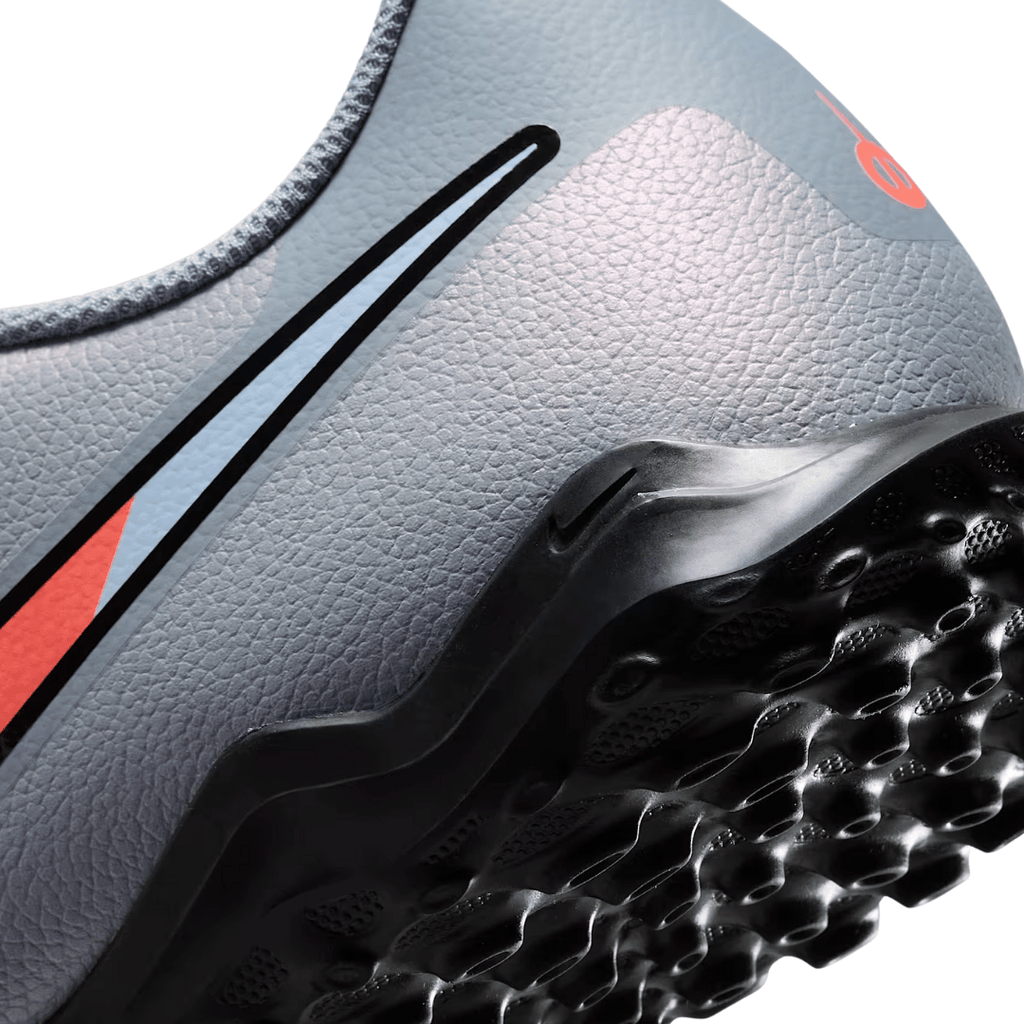 NIKE TIEMPO LEGEND 10 CLUB TF 'SCARY GOOD' - DV4345402