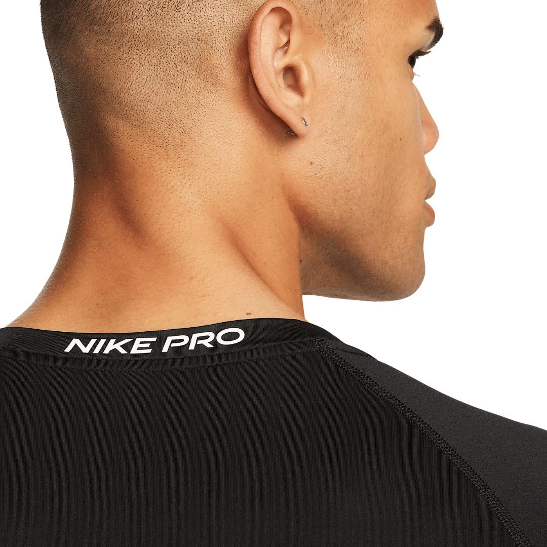 TOP LICRA NIKE PRO DRI-FIT SHORT SLEEVE NEGRO - FB7932010