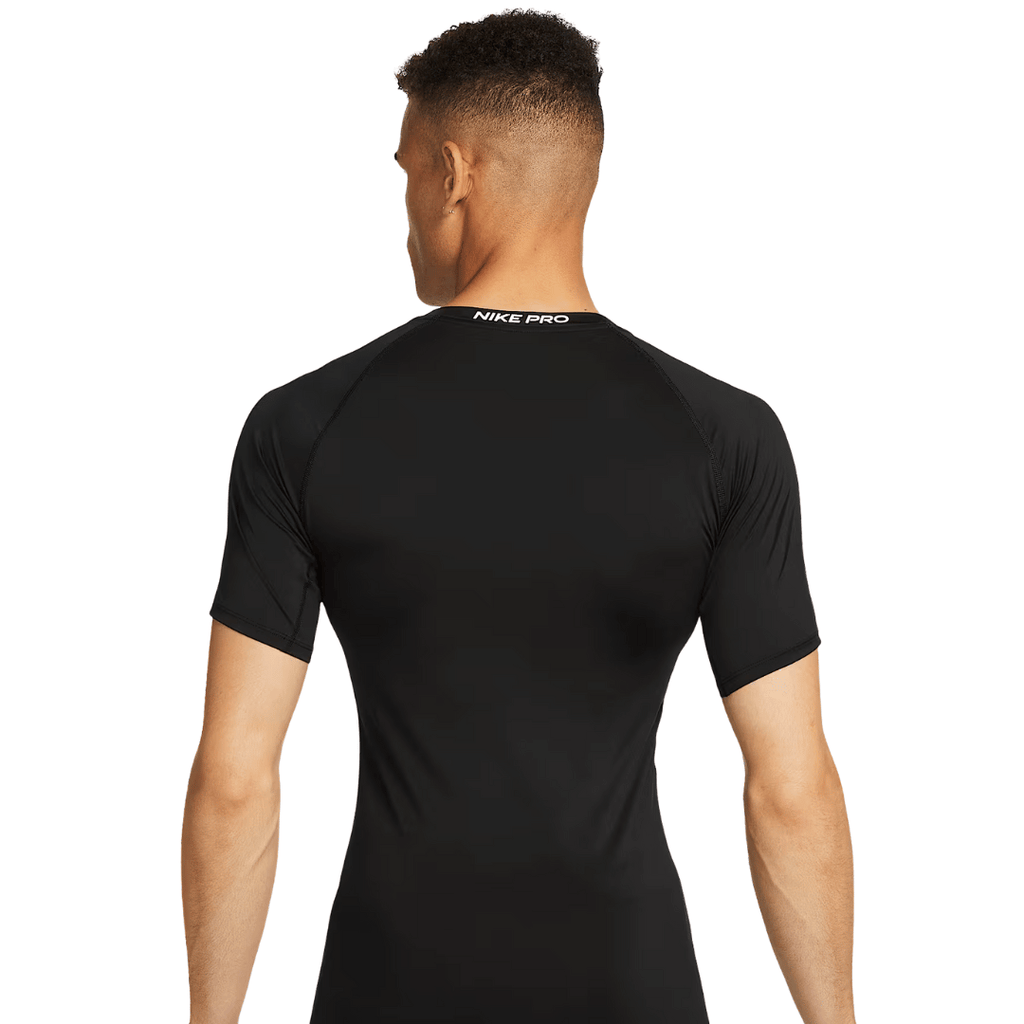 TOP LICRA NIKE PRO DRI-FIT SHORT SLEEVE NEGRO - FB7932010